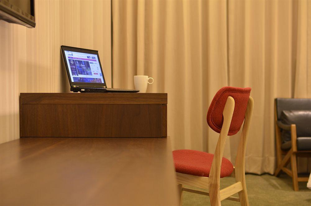 Airline Inn Green Park Way Taichung Exterior foto