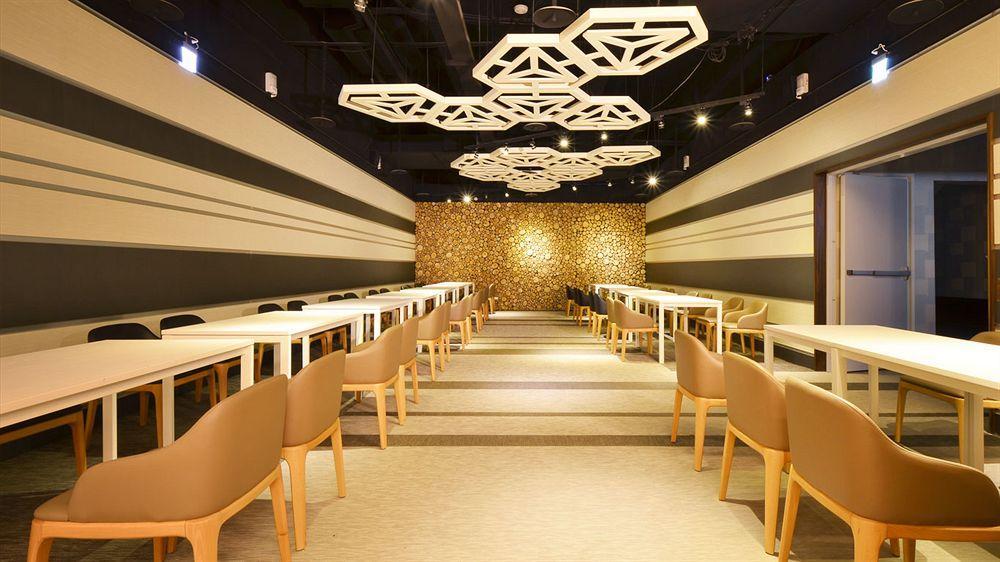 Airline Inn Green Park Way Taichung Exterior foto
