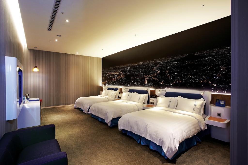 Airline Inn Green Park Way Taichung Exterior foto
