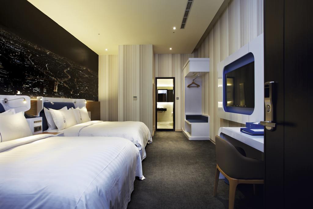 Airline Inn Green Park Way Taichung Exterior foto