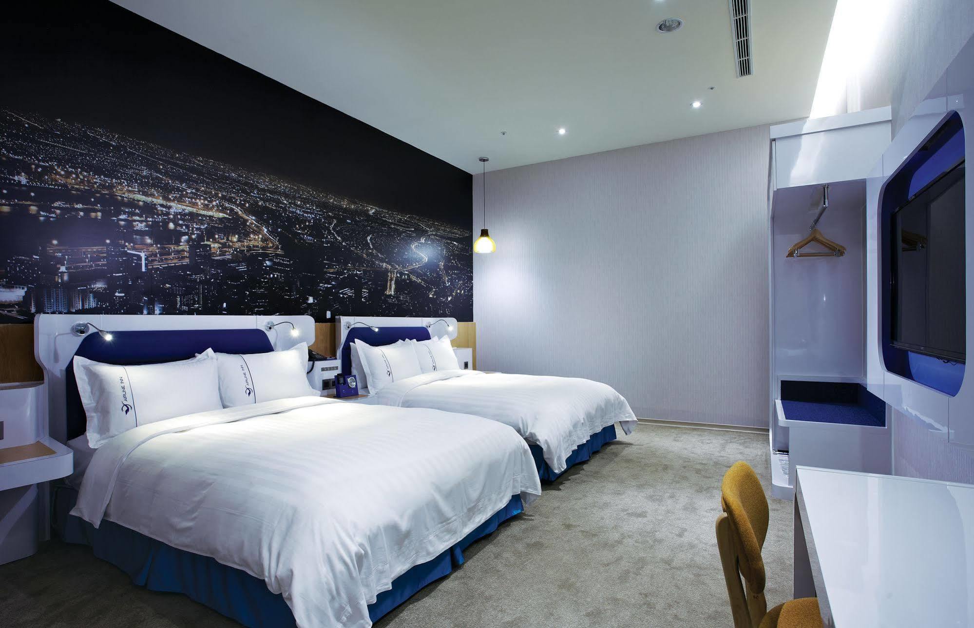 Airline Inn Green Park Way Taichung Exterior foto