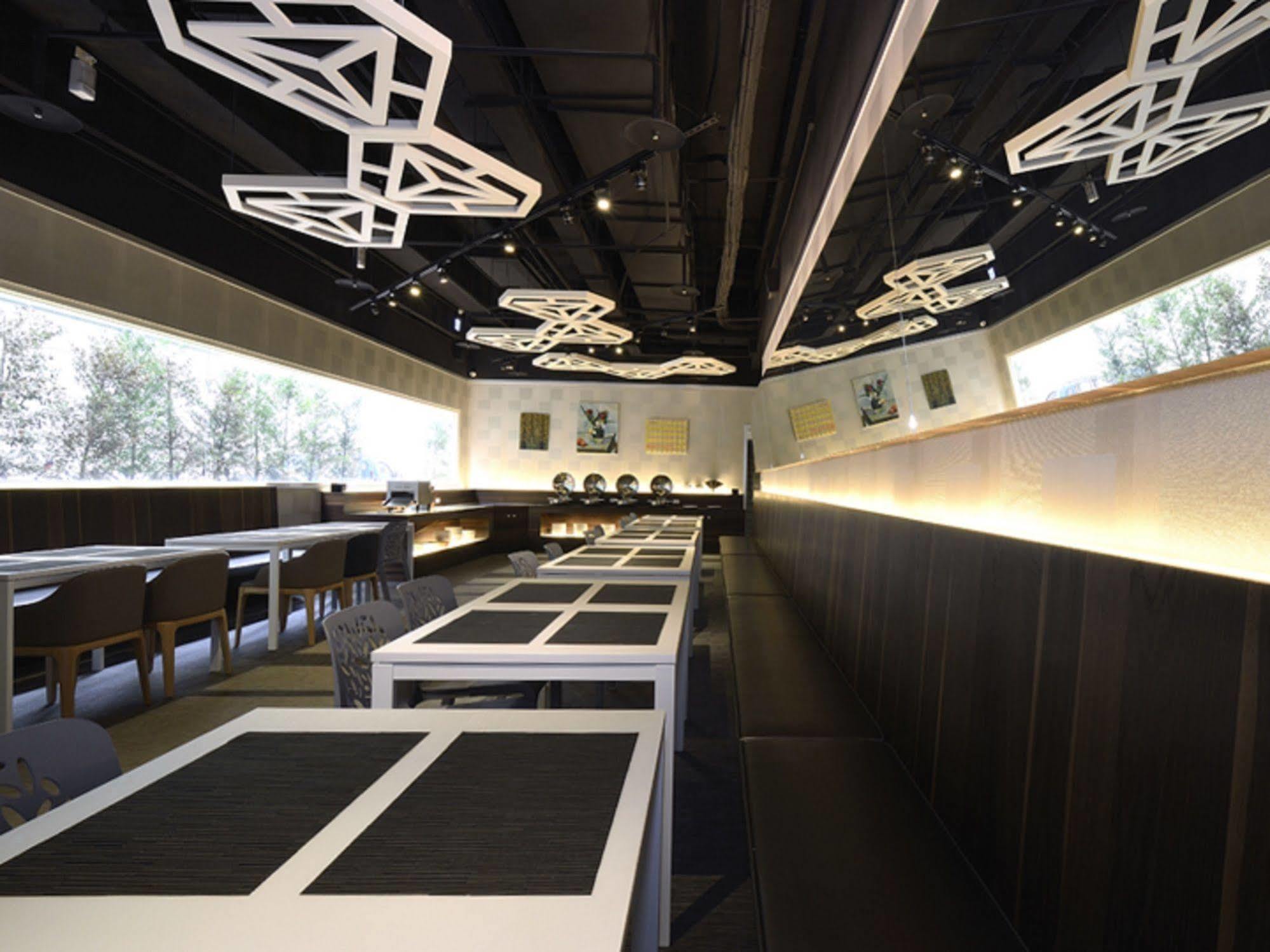 Airline Inn Green Park Way Taichung Exterior foto